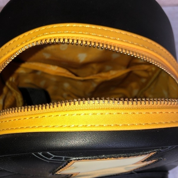 Loungefly DC Comics Black Adam Light Up Lightening Bolt Mini Backpack NWT - Picture 10 of 12